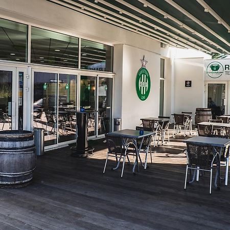 Hotel Bar Restaurant Le Chaudron Vert Сент-Етьєн Екстер'єр фото
