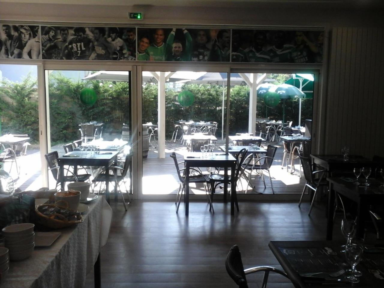 Hotel Bar Restaurant Le Chaudron Vert Сент-Етьєн Екстер'єр фото